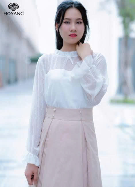 Áo- sơ -mi -nữ -tay -bồng- viền -bèo- phong -cách -tiểu -thư -cổ -điển
